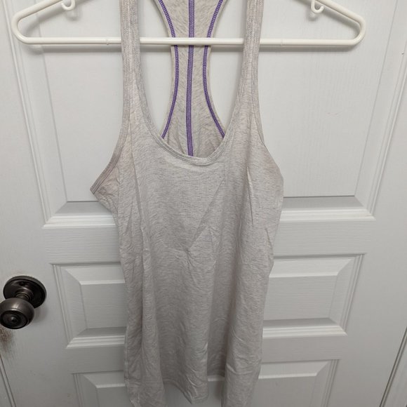 Lululemon reversible racerback tank top light heather grey Women size 8 - Picture 8 of 8